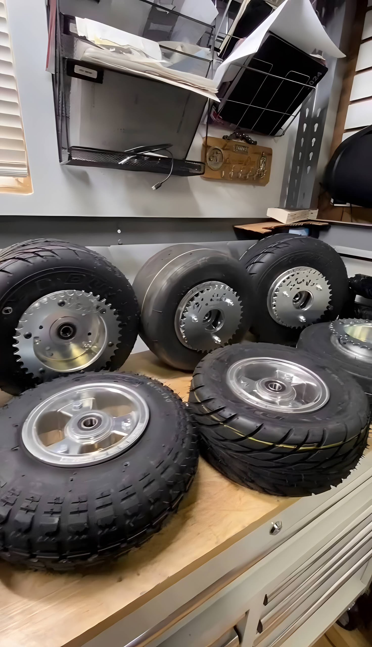 TIRES & INNERTUBES